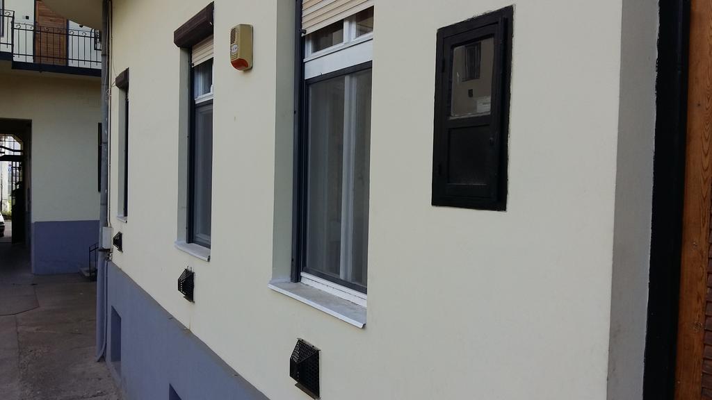 Civis Gold Apartman Debrecen Kültér fotó
