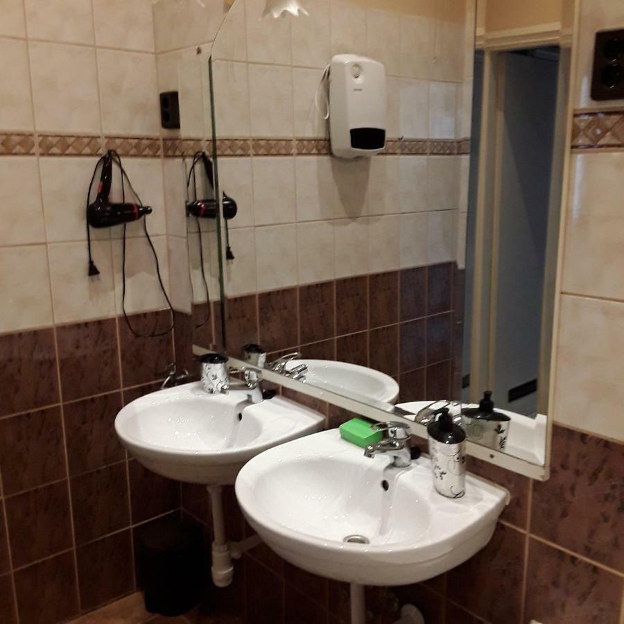 Civis Gold Apartman Debrecen Kültér fotó