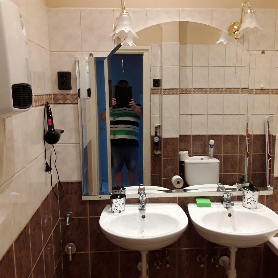 Civis Gold Apartman Debrecen Kültér fotó